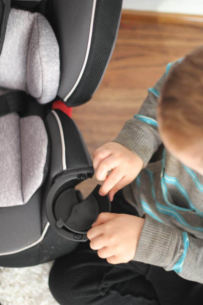 Narrow car seats: How to fit 3 across in a car with Graco - Blue and Hazel