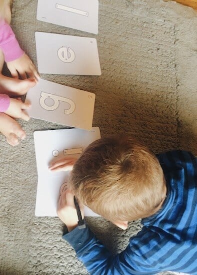 How to teach preschoolers to write the letters in their name using dry erase cards