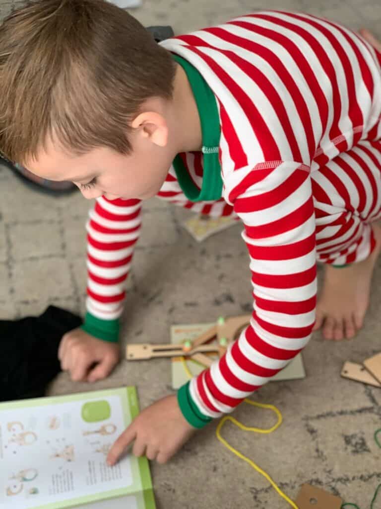 downsides of kiwico crates are the flimsy wooden projects, but this kindergarten boy enjoys building it