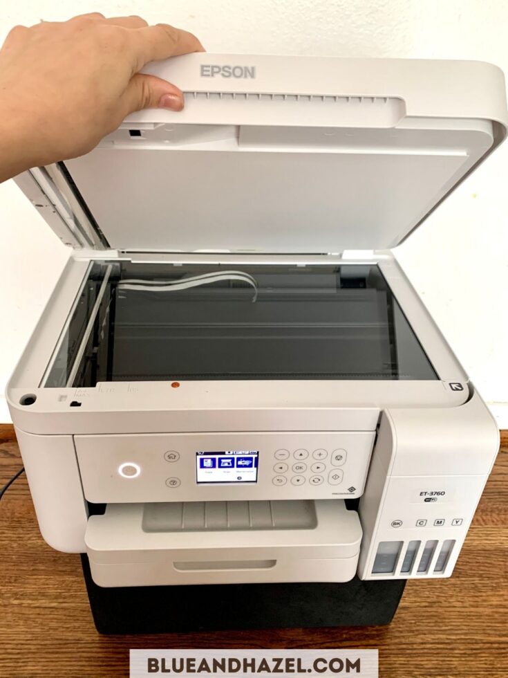 Copying a document with the Epson Ecotank 3760 